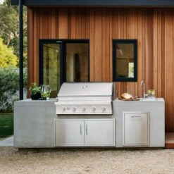 Summerset Sizzler 32" 4-Burner Built-in Grill